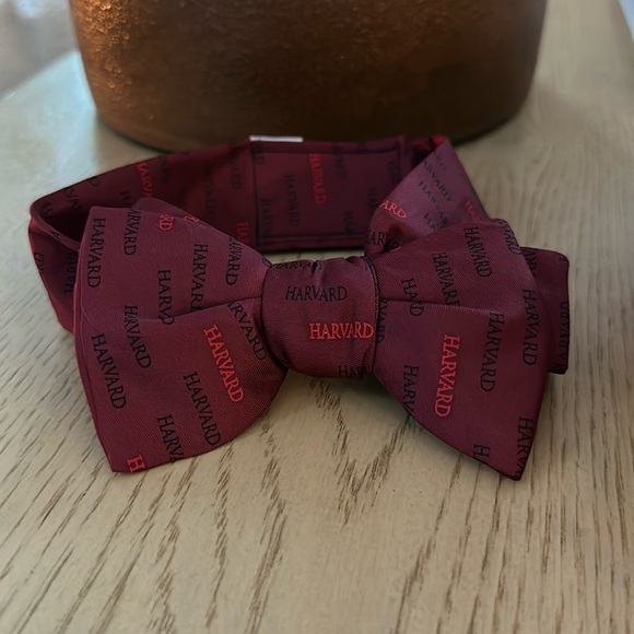 Other - Preowned Harvard bow tie